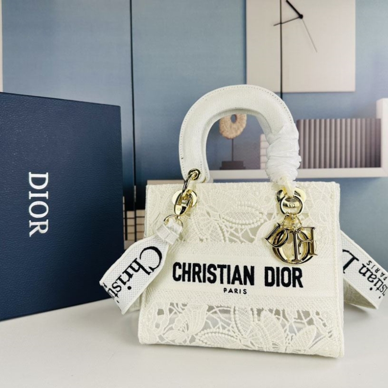 D*or top handle bags